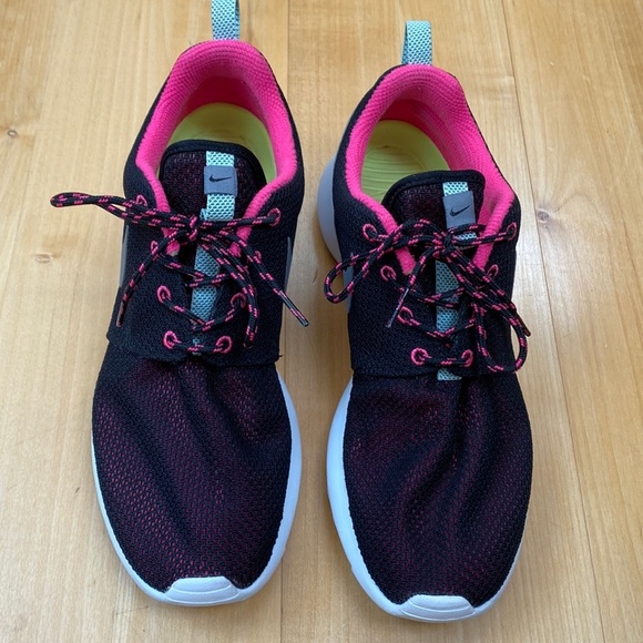 NIKE | Roshe - Picture 2 of 7